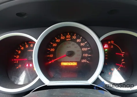 2010 Toyota Tacoma Base V6 z USA, uszkodzony, nr VIN 3TMLU4EN7AM049806